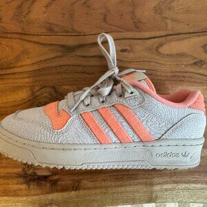 RIVALRY LOW TR SHOES